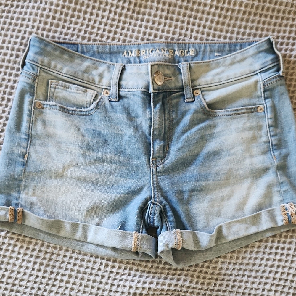 American Eagle Outfitters Women's Blue Denim Shorts